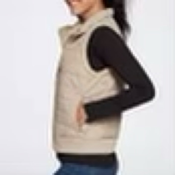 Ladies new XS North Face Vest - Picture 8 of 8